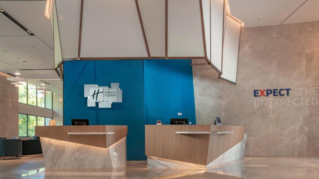 אמיישאן Holiday Inn Express Qiliping By Ihg מראה חיצוני תמונה